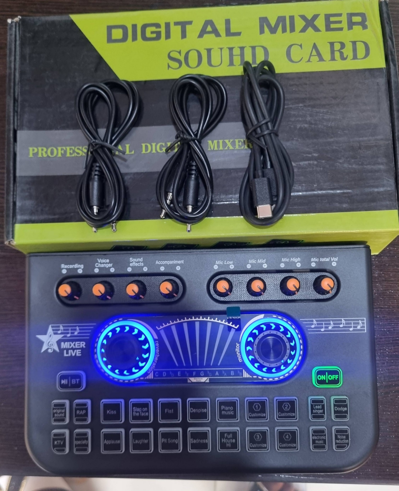 Live Streaming Sound Card – USB Audio Interface for Streaming & Recording